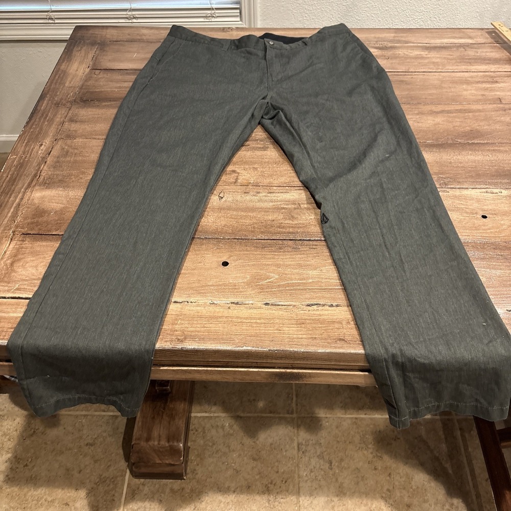 Volcom Stone 38x32 GraySkateboarding Chino Straight Fit Pants Skater